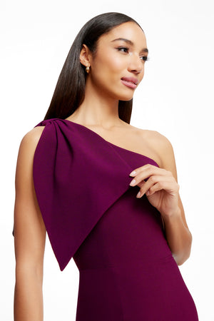 Georgina Gown / DARK MAGENTA