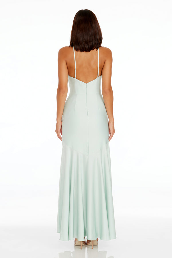 Justine Gown / MINT